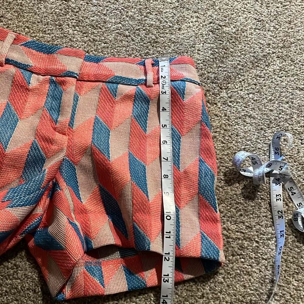 Ann Taylor Loft Riviera Chevron Shorts, size 00 - Picture 9 of 9